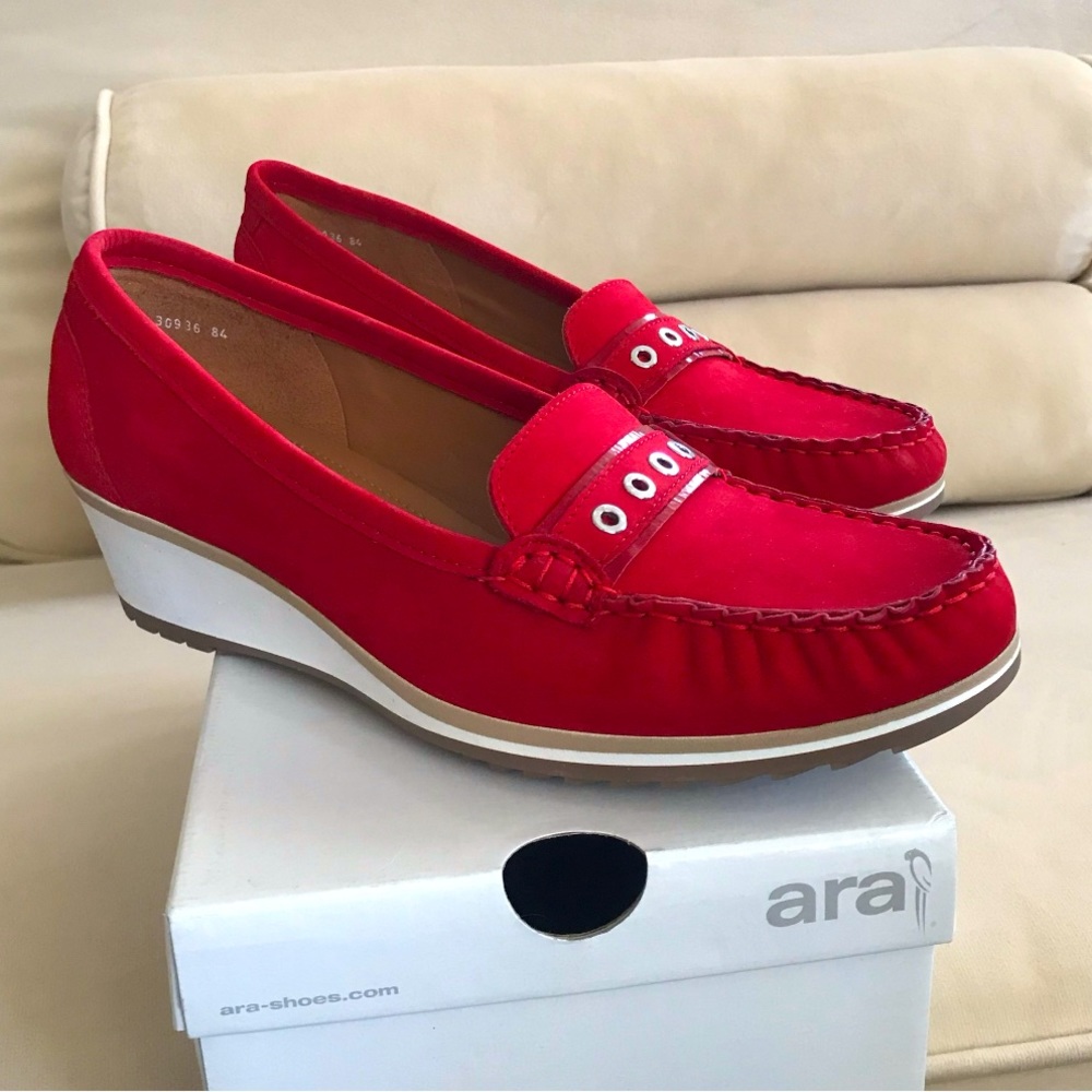 NWOT ARA RED SUEDE LEATHER, 6.5UK/ 9US